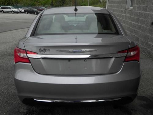 2013 chrysler 200 touring