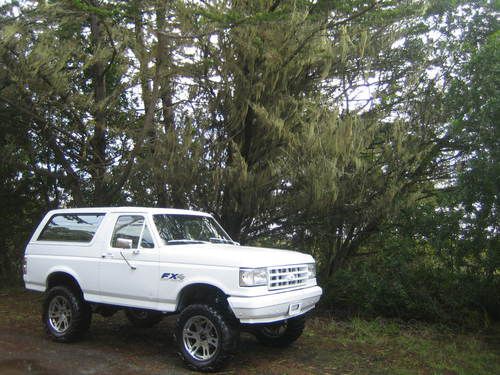 Ford bronco custom paint jobs #8