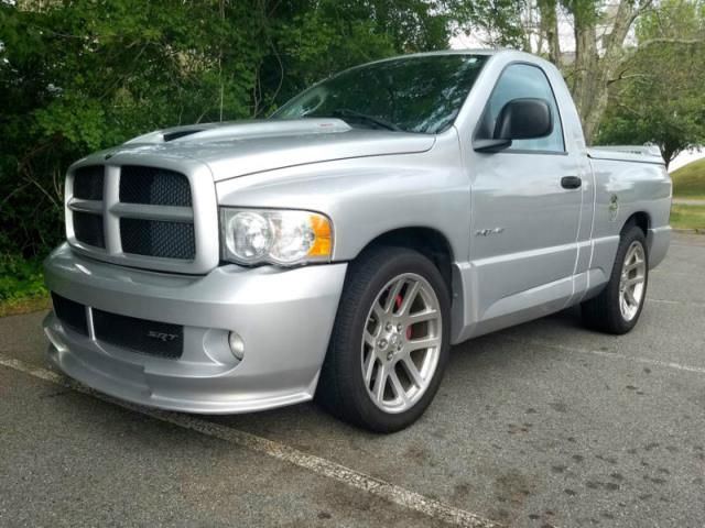 Dodge: ram 1500 viper srt10