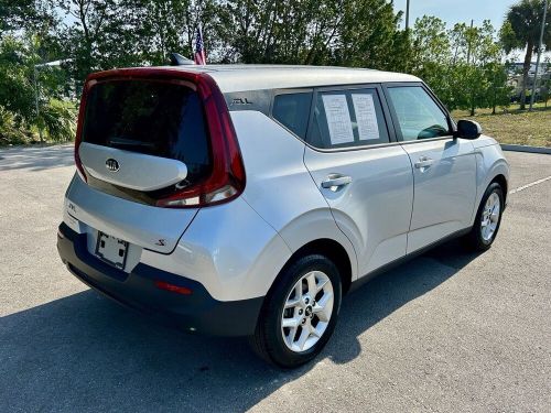 2021 kia soul s