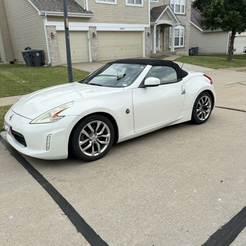 2014 nissan 370z base