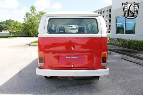 1977 volkswagen bus/vanagon