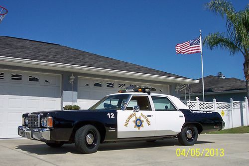 1976 chrysler newport police car package