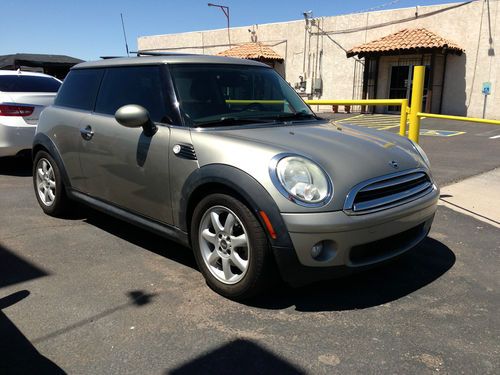 2007 mini cooper base hatchback 2-door 1.6l