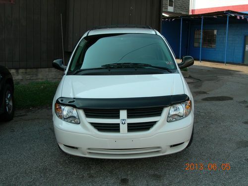 2005 dodge caravan sxt mini passenger van 4-door 3.3l