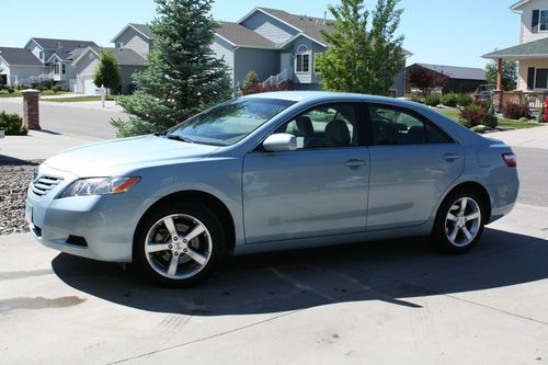 2007 toyota camry le sedan 4-door 2.4l with extras