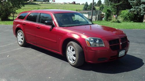 2005 dodge magnum * texas car no rust * non smoker *