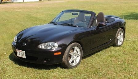 2005 mazda miata convertible - excellent condition