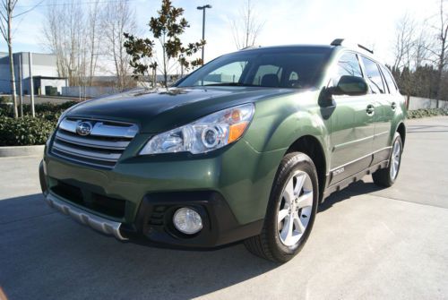 2013 subaru outback 3.6r limited. 3k miles. leather. sunroof. winter package!
