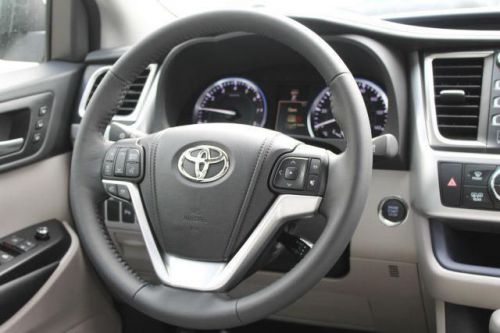 2014 toyota highlander limited