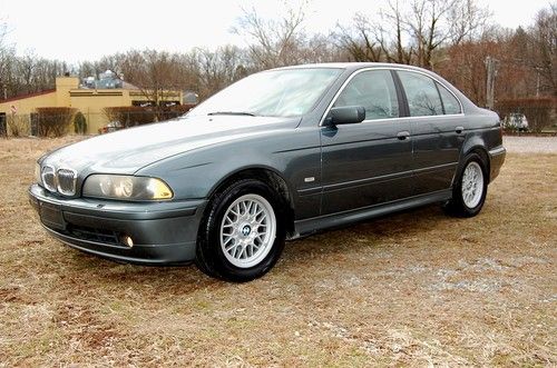 Very nice 2003 bmw 530i sport sedan, 6 cylinder, moonroof, heated seats, leather