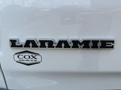 2025 ram 1500 laramie 4x4 crew cab