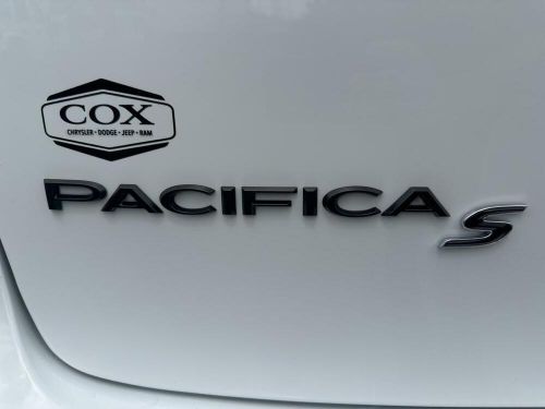 2024 chrysler pacifica limited fwd