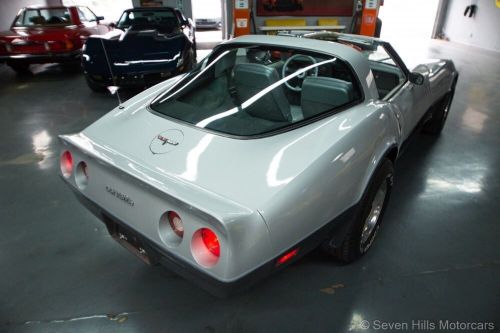 1981 chevrolet corvette 4-speed manual, excellent condition