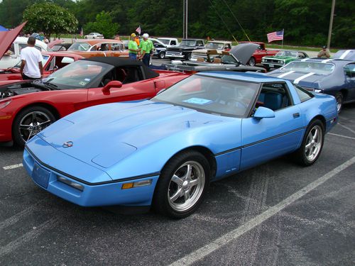 1988 chevrolet corvette base hatchback 2-door 5.7l  must sell now or trade for ?