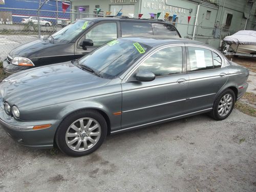 2002 jaguar x-type base sedan 4-door 2.5l