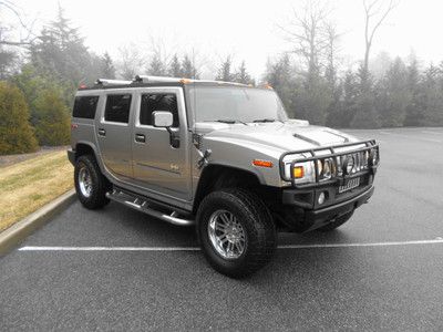 2004 hummer h2 - loaded up - like brand new - custom wheels - chrome - buy now!!