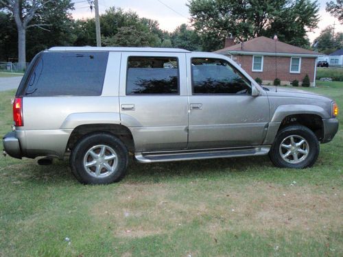 2000 cadillac escalade