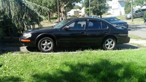 1998 nissan maxima se sedan 4-door 3.0l