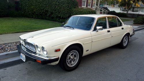 1987 jaguar xj6 base sedan 4-door 4.2l   78250 low miles