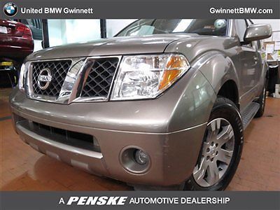 2005 nissan pathfinder le