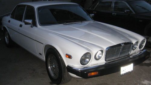 Classic jaguar xj6 4.2  sedan in great condition daily driver