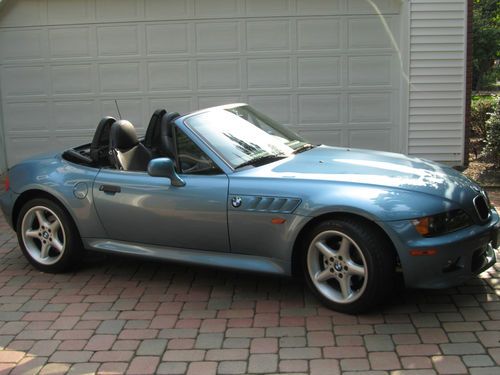 Bmw z3 roadster 2.8 liter 6cyl convertible *13,215 miles* garage kept one owner