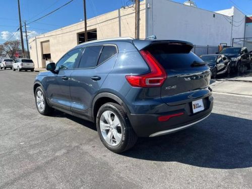 2022 volvo xc40 t5 momentum sport utility 4d