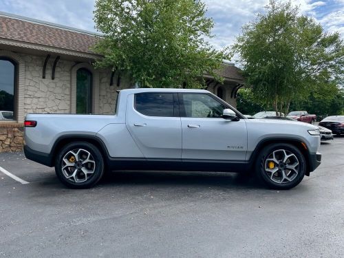 2023 rivian r1t adventure quad motor awd