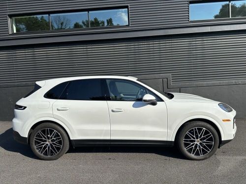 2024 porsche cayenne