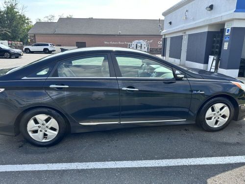 2012 hyundai sonata hybrid