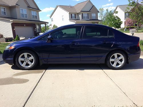 2006 honda civic ex,navigation,moonroof excellent gas mileage 40+ highway