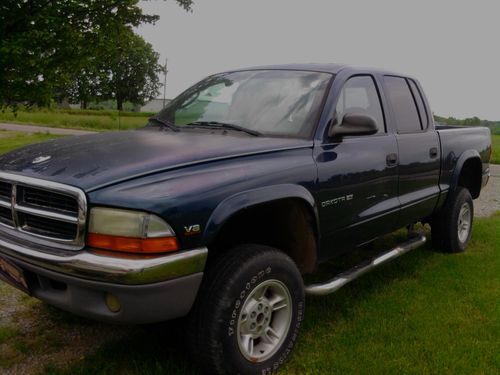 2000 dodge dakota slt 4 door  crew cab 4x4  4.7 liter