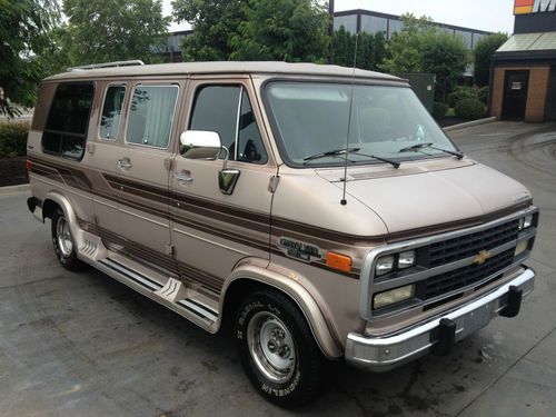 Sell used Handicap accessible Chevrolet G20 Chevy Van w/ Wheelchair ...