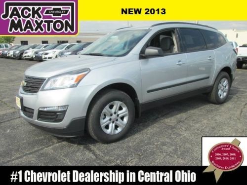 New 2013 chevy traverse fwd bluetooth  back-up camera  hd radio onstar