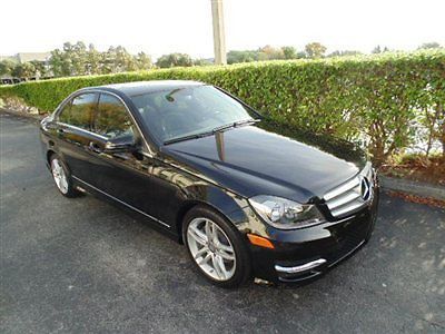 2013 mercedes c250,warranty,navigation,1-owner,well kept,fuel economy,bluetooth!