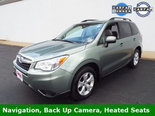 2.5i premium suv 2.5l awd nav reverse cam heated seats super clean! we finance !