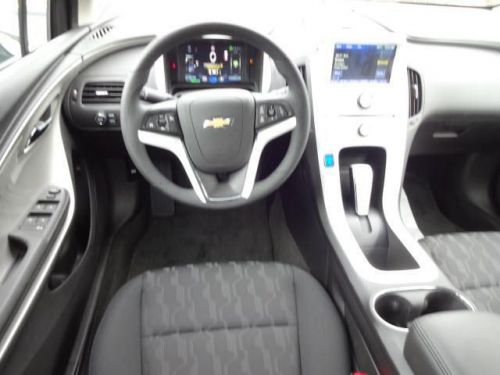 2013 chevrolet volt base