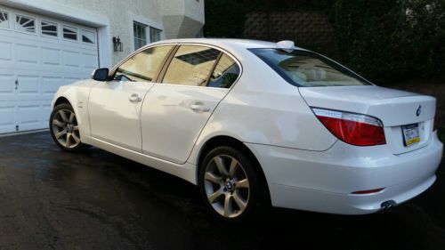 2010 bmw 528i xdrive base sedan 4-door 3.0l