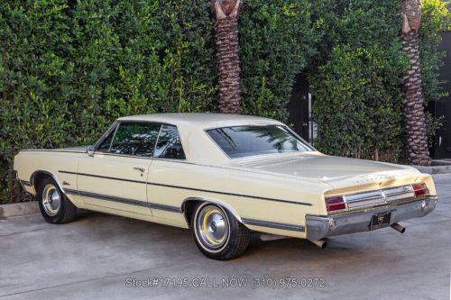 Oldsmobile F-85 Cutlass