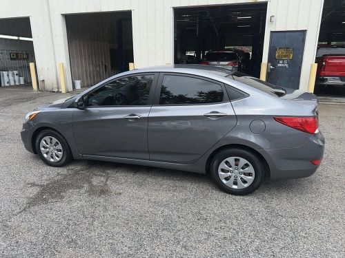 2016 hyundai accent se