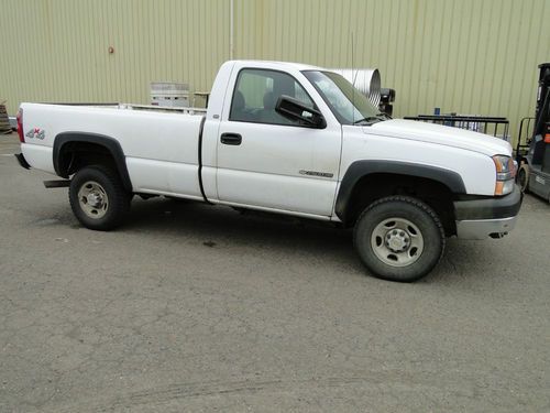 2003 chevrolet ck 2500 standard cab 4wd pick up truck