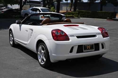 2005 toyota mr2 spyder