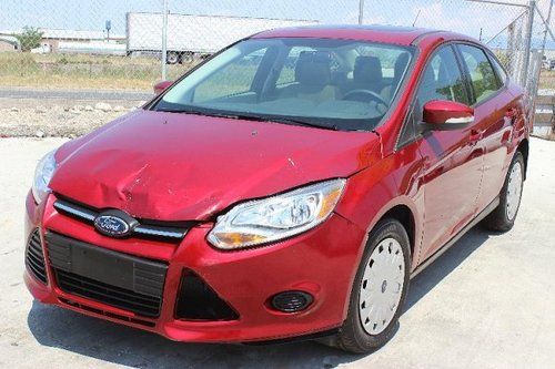 2013 ford focus damadge repairable rebuilder only 8k miles clean title runs!!