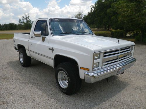 1985 k5 blazer / c10 custom .... very sharp !!!