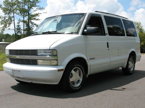 2002 chevrolet astro ls 7 passenger van 3-door 4.3l outstanding condition