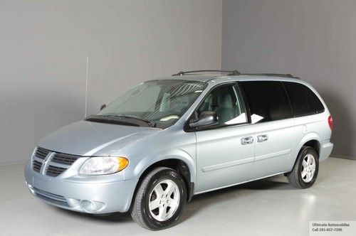 2005 dodge grand caravan sxt stow &amp; go alloys cd auto 74k miles clean cd !