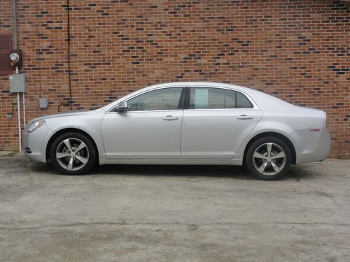 2011 chevrolet malibu lt 2.4l low miles good fuel mileage