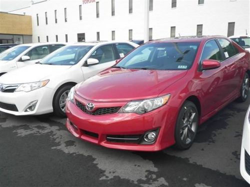 2014 toyota camry se sport