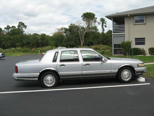 1996 lincoln town car cartier - 54k miles!